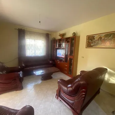 招待所 Mulla Sarandë